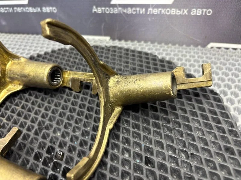 Вилка МКПП Ford Transit ФУРГОН 2.0 D3FA - миниатюра 7