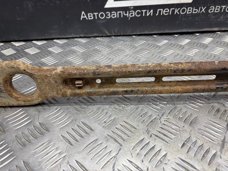 Планка радиатора Ford Focus СЕДАН 1.6 CDDA 2003 - миниатюра 6
