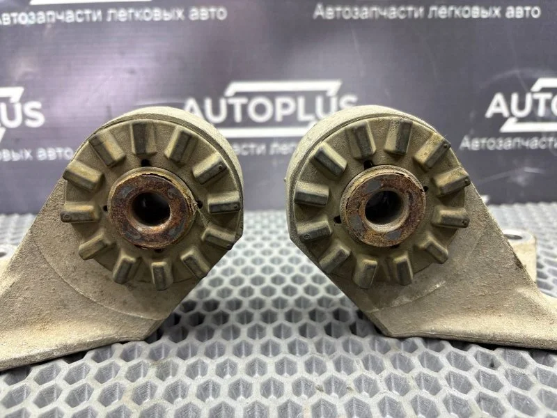 Подушка редуктора Mitsubishi Outlander 3 КРОССОВЕР - миниатюра 3