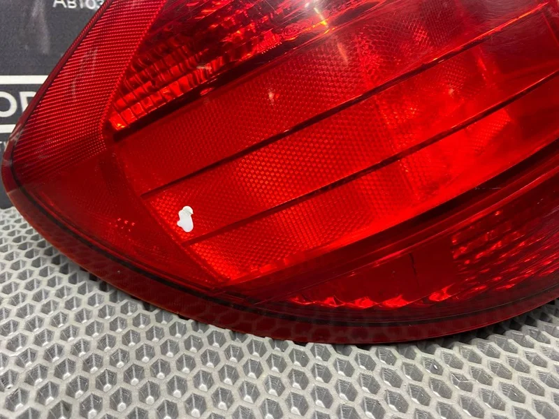 Фонарь задний левый Kia Rio 1 УНИВЕРСАЛ 1.5 A5D - миниатюра 6