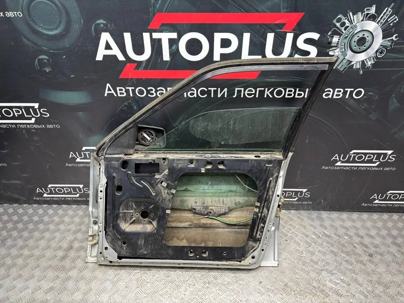 Дверь боковая передняя правая Audi 100 C3 СЕДАН - миниатюра 8