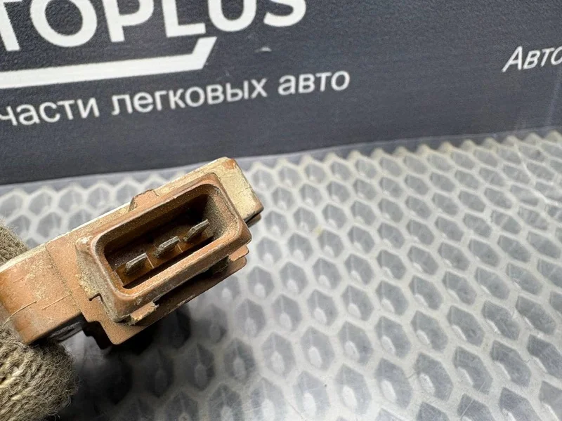 Коммутатор зажигания Audi 100 C3 СЕДАН 2.6 ABC - миниатюра 4