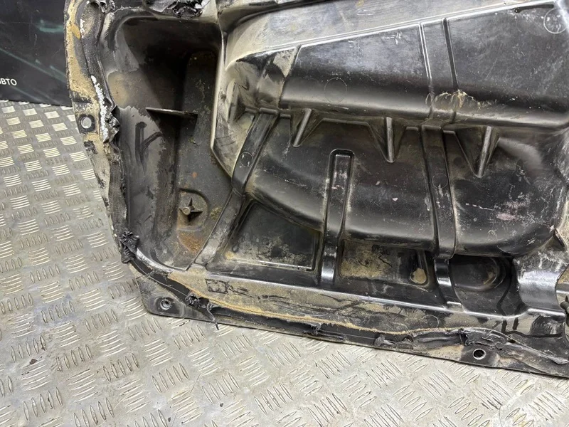 Пол багажника Renault Megane СЕДАН 1.4 K4J 730 - миниатюра 7