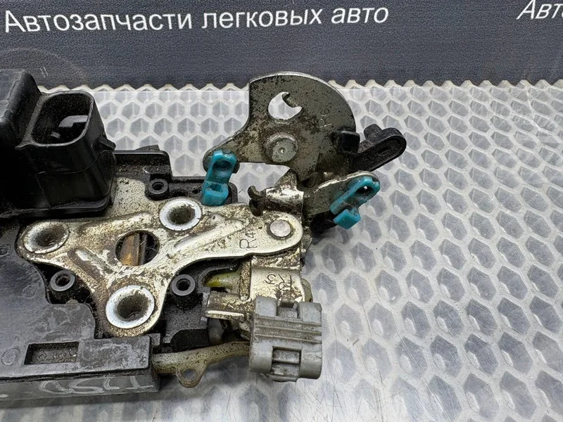 Замок боковой двери задний правый Chevrolet Aveo - миниатюра 6