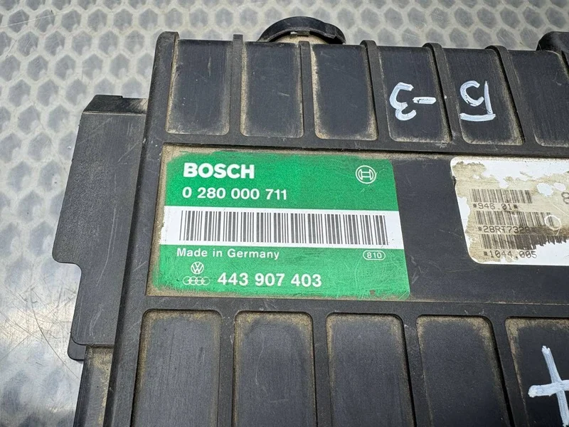 Блок управления двигателем Volkswagen Passat B3 - миниатюра 9