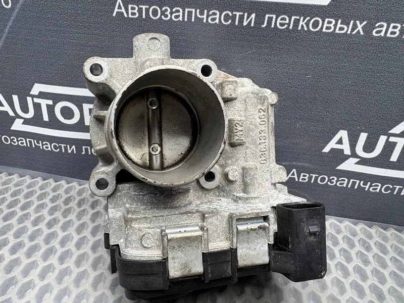 Дроссельная заслонка Volkswagen Golf ХЕТЧБЕК 1.4 - миниатюра 2