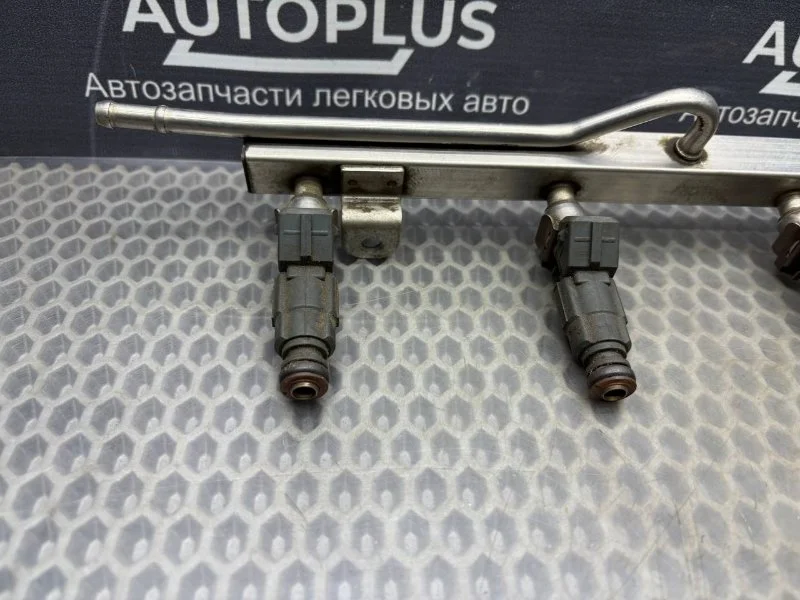 Топливная рампа Chery Fora A21 СЕДАН 2.0 SQR484F - миниатюра 5