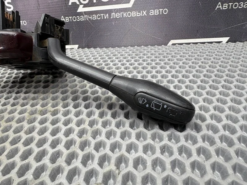 Блок подрулевых переключателей Volkswagen Golf 3 - миниатюра 9