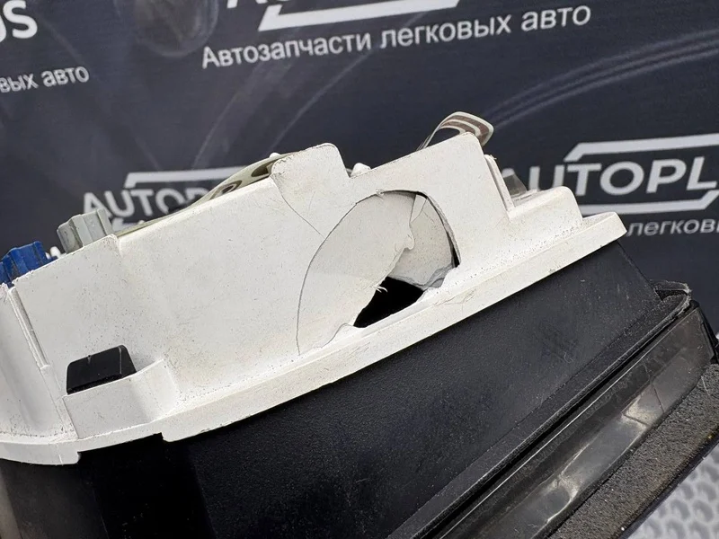 Панель приборов Toyota Sprinter Marino 1.6 4A-FE - миниатюра 9