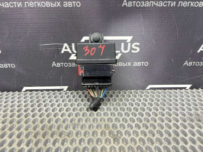 Реле топливного насоса Peugeot 307 ХЭТЧБЕК 1.6 NFU - изображение 1