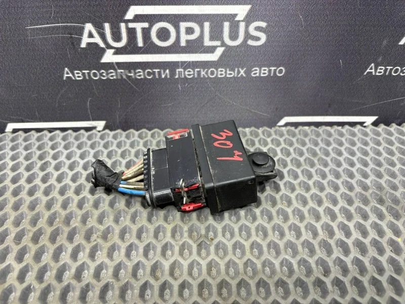 Реле топливного насоса Peugeot 307 ХЭТЧБЕК 1.6 NFU - миниатюра 4