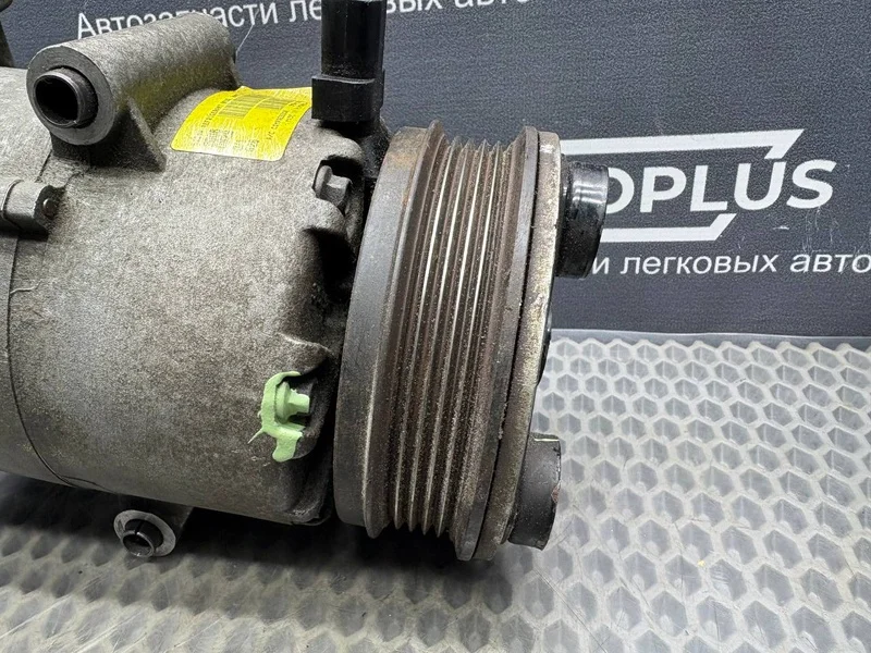 Компрессор кондиционера Ford Focus СЕДАН 1.6 HXDA - миниатюра 3