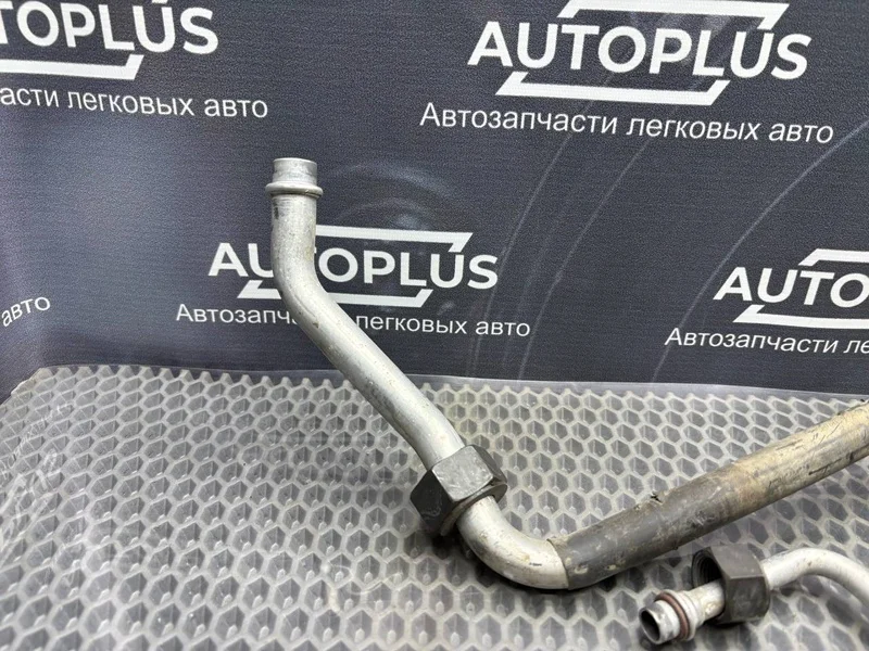 Трубка кондиционера Audi 100 C3 СЕДАН 2.6 ABC - миниатюра 2