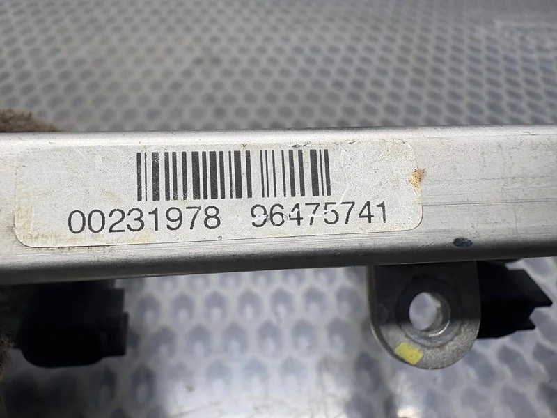 Топливная рампа Chevrolet Aveo T300 F14D4 - миниатюра 10