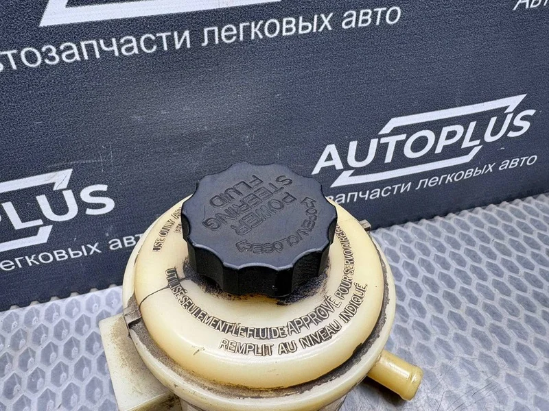 Бачок гур Hyundai Accent СЕДАН 1.5 G4EC 2003 - миниатюра 2