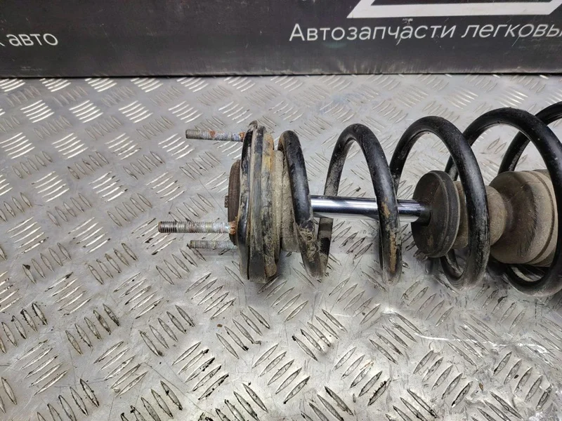 Стойка подвески задняя левая Hyundai Accent СЕДАН - миниатюра 3