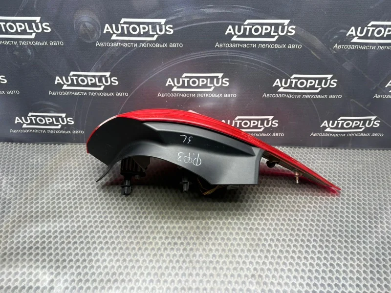 Фонарь задний левый Ford Focus СЕДАН 1.6 PNDA 2011 - миниатюра 9