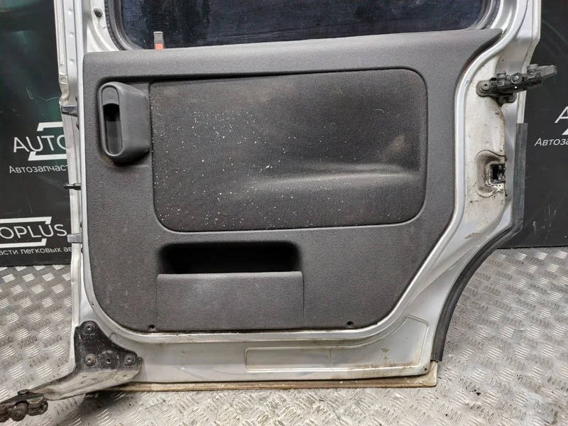 Дверь сдвижная задняя правая Opel Combo C 1.3 - миниатюра 9