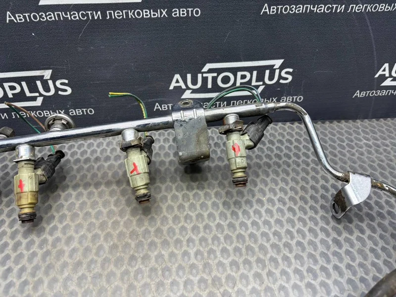 Топливная рампа Dodge Stratus СЕДАН JR 2.4 EDZ - миниатюра 3