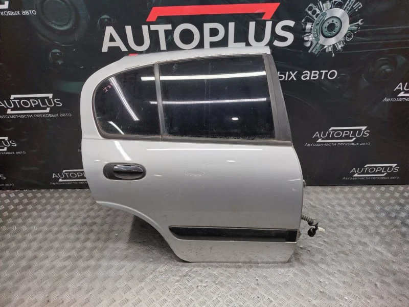 Дверь боковая задняя правая Nissan Almera N16 - изображение 1