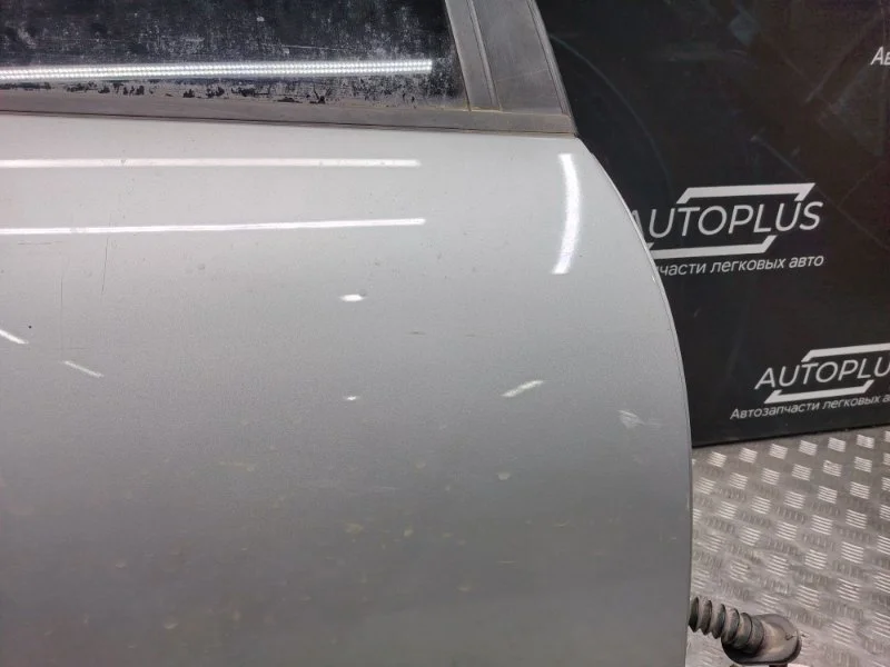 Дверь боковая задняя правая Nissan Almera N16 - миниатюра 4