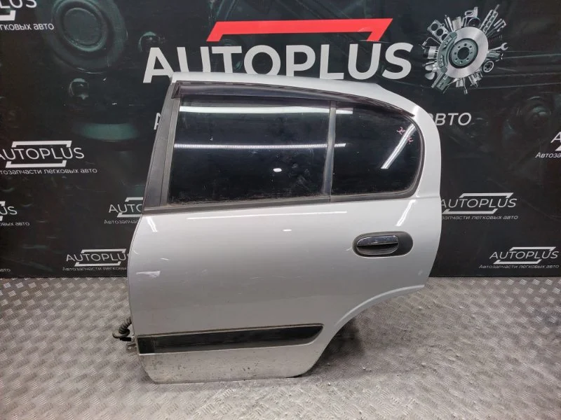 Дверь боковая задняя левая Nissan Almera N16 - изображение 1