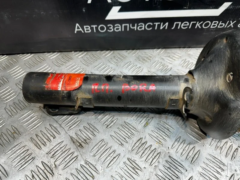 Стойка подвески передняя правая Volkswagen Bora - миниатюра 3