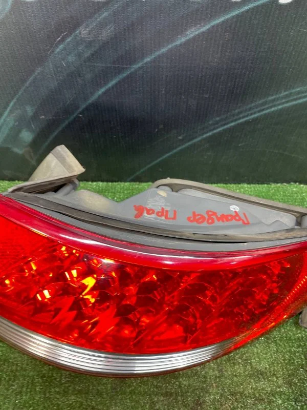 Фонарь задний правый Hyundai Grandeur 4 2.7 G6EA - миниатюра 10