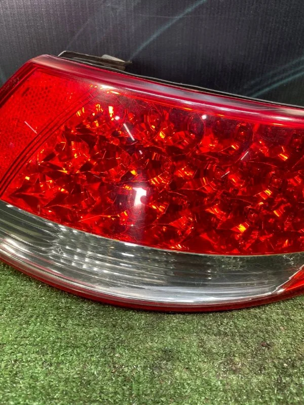 Фонарь задний правый Hyundai Grandeur 4 2.7 G6EA - миниатюра 3