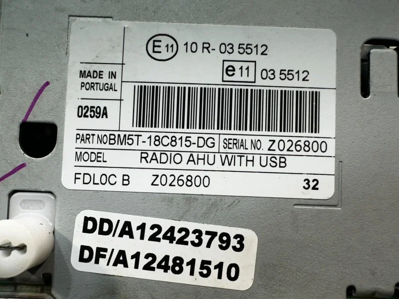 Штатная магнитола Ford Focus СЕДАН 1.6 PNDA 2011 - миниатюра 7