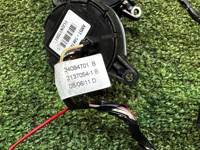 Кнопки на руль Ford Focus СЕДАН 1.6 PNDA 2011 - миниатюра 7
