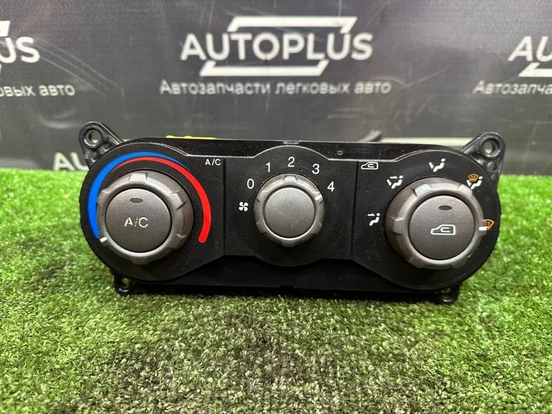 Блок управления климат-контролем Hyundai Matrix - изображение 1