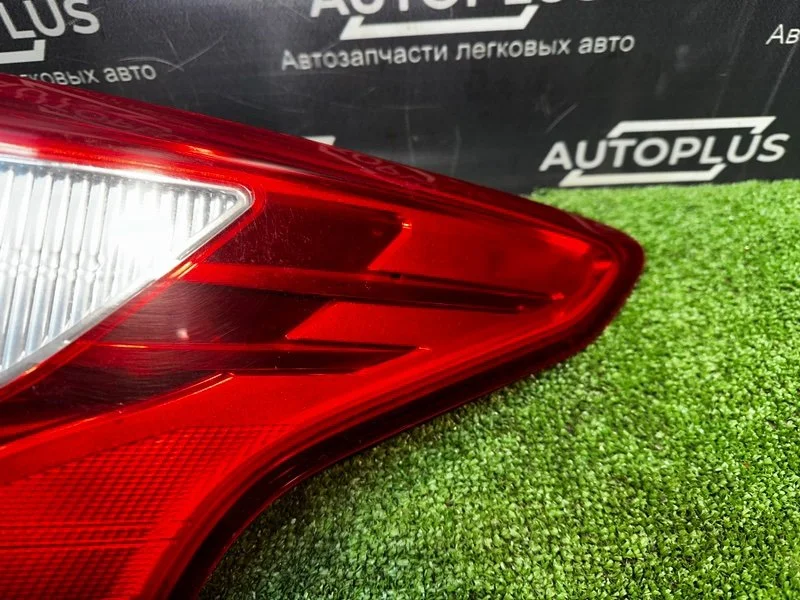 Фонарь задний правый Ford Focus СЕДАН 1.6 PNDA - миниатюра 2