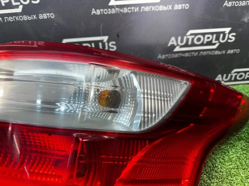 Фонарь задний правый Ford Focus СЕДАН 1.6 PNDA - миниатюра 3