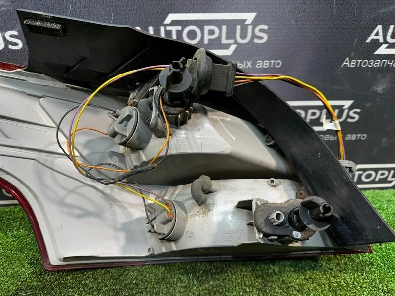 Фонарь задний правый Ford Focus СЕДАН 1.6 PNDA - миниатюра 9