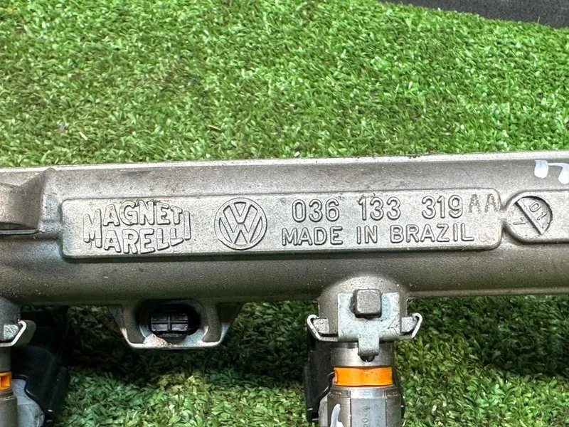 Топливная рампа Volkswagen Golf 4 1.4 AXP 2003 - миниатюра 7
