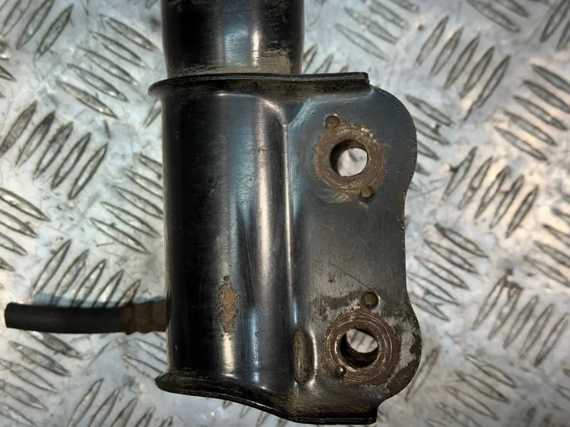 Стойка подвески передняя правая Hyundai Accent - миниатюра 10