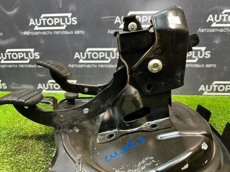 Блок педалей Renault Clio СЕДАН 1.4 K7JA700 2002 - миниатюра 4