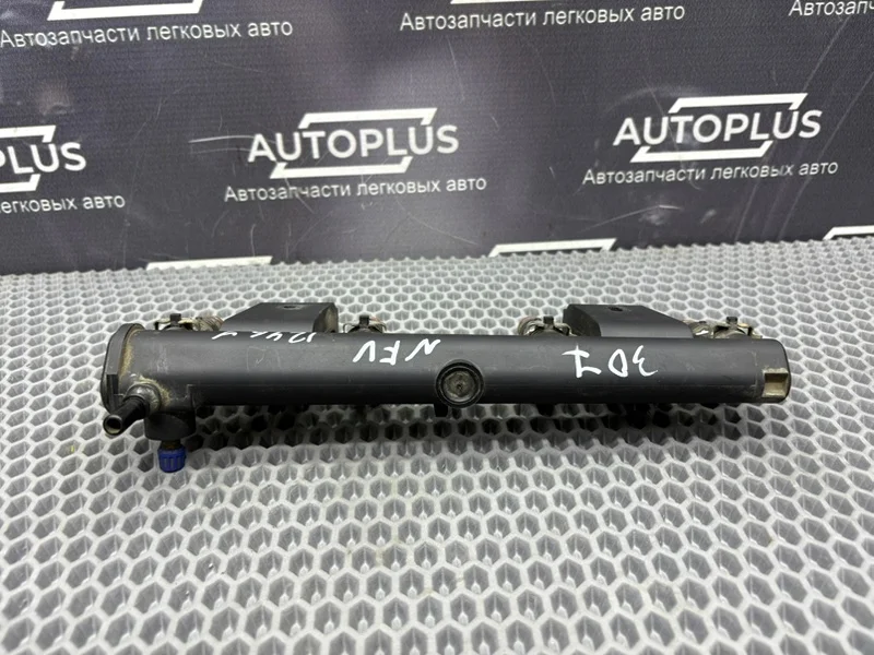 Топливная рампа Peugeot 307 ХЭТЧБЕК 1.6 NFU - миниатюра 9