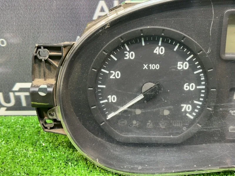 Приборная панель Renault Logan СЕДАН 1.6 K7M710 - миниатюра 2