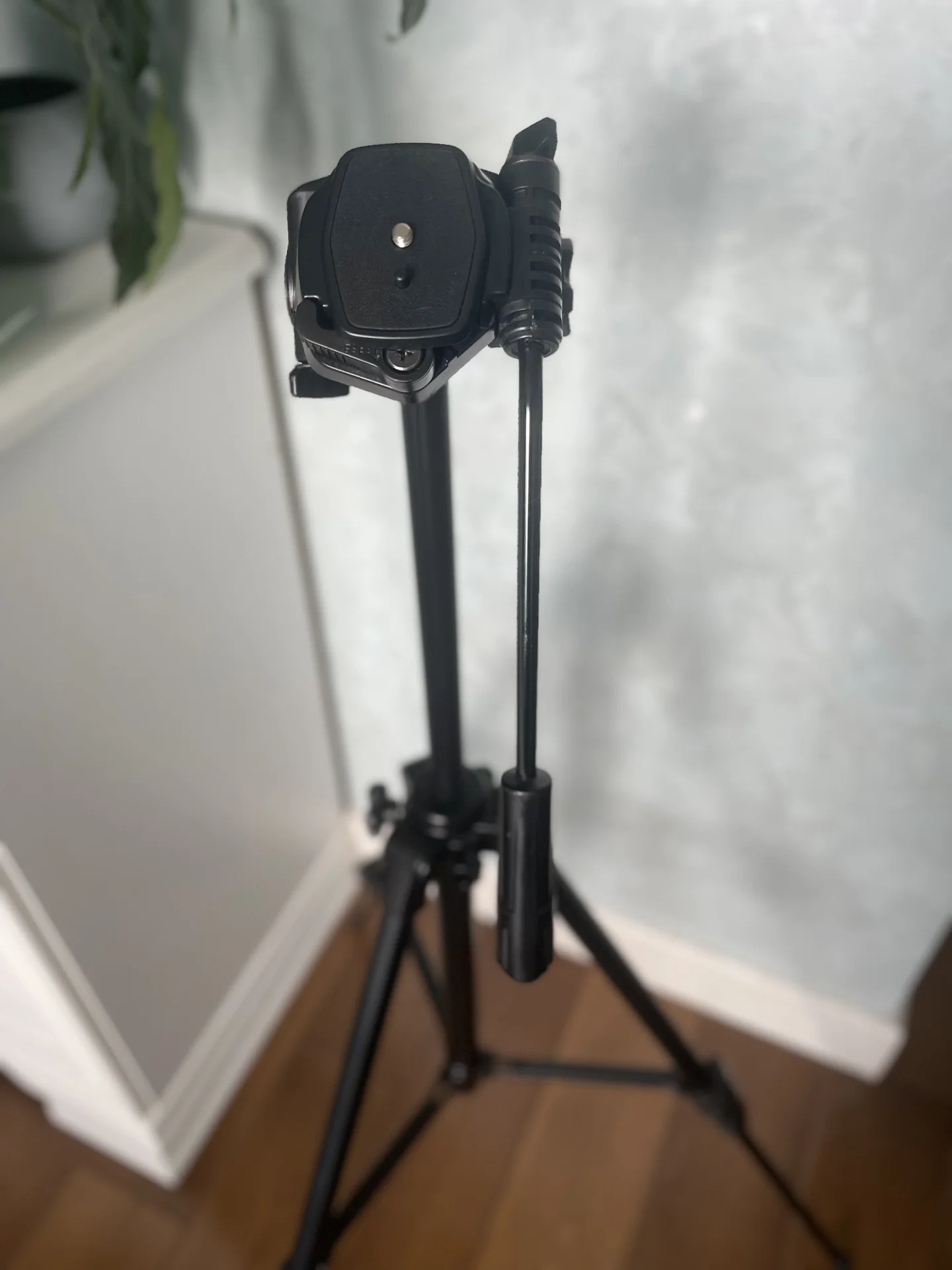 Штатив-тренога Sony VCT-R640 для фото/видеотехники - миниатюра 9