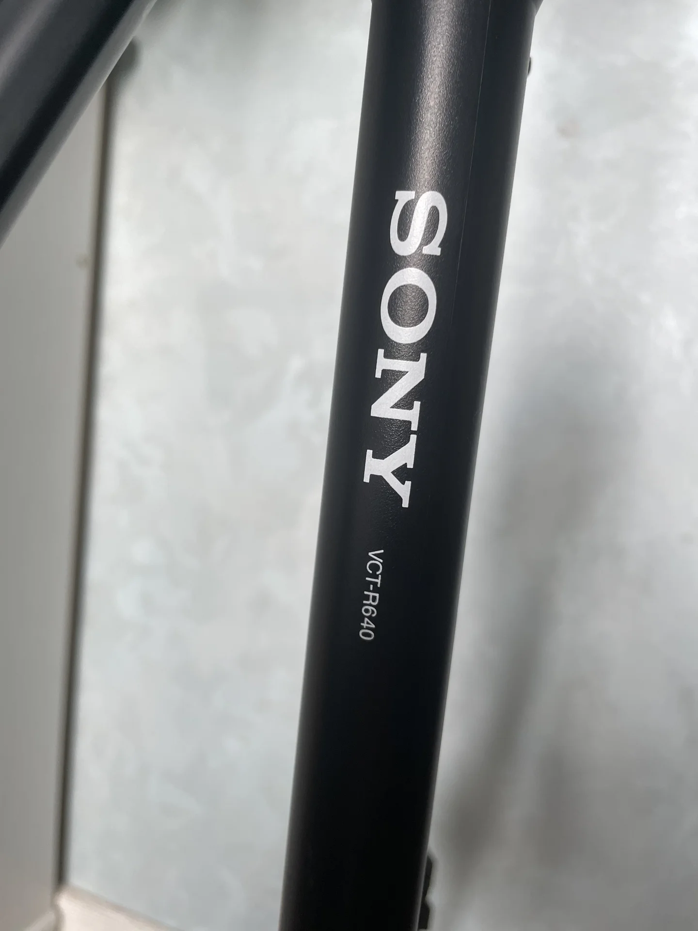 Штатив-тренога Sony VCT-R640 для фото/видеотехники - миниатюра 14