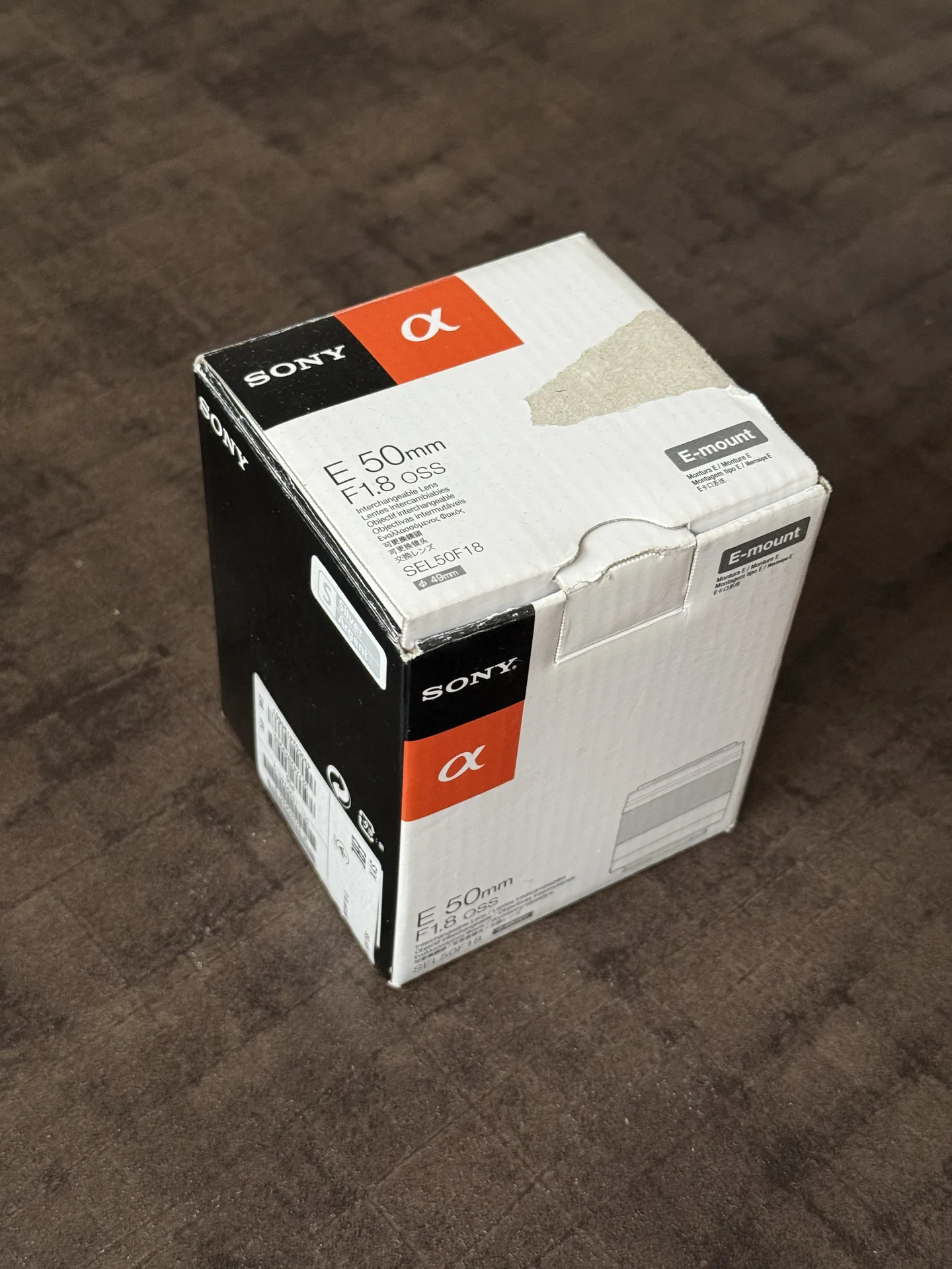 Объектив Sony 50mm f/1,8 OSS - миниатюра 2