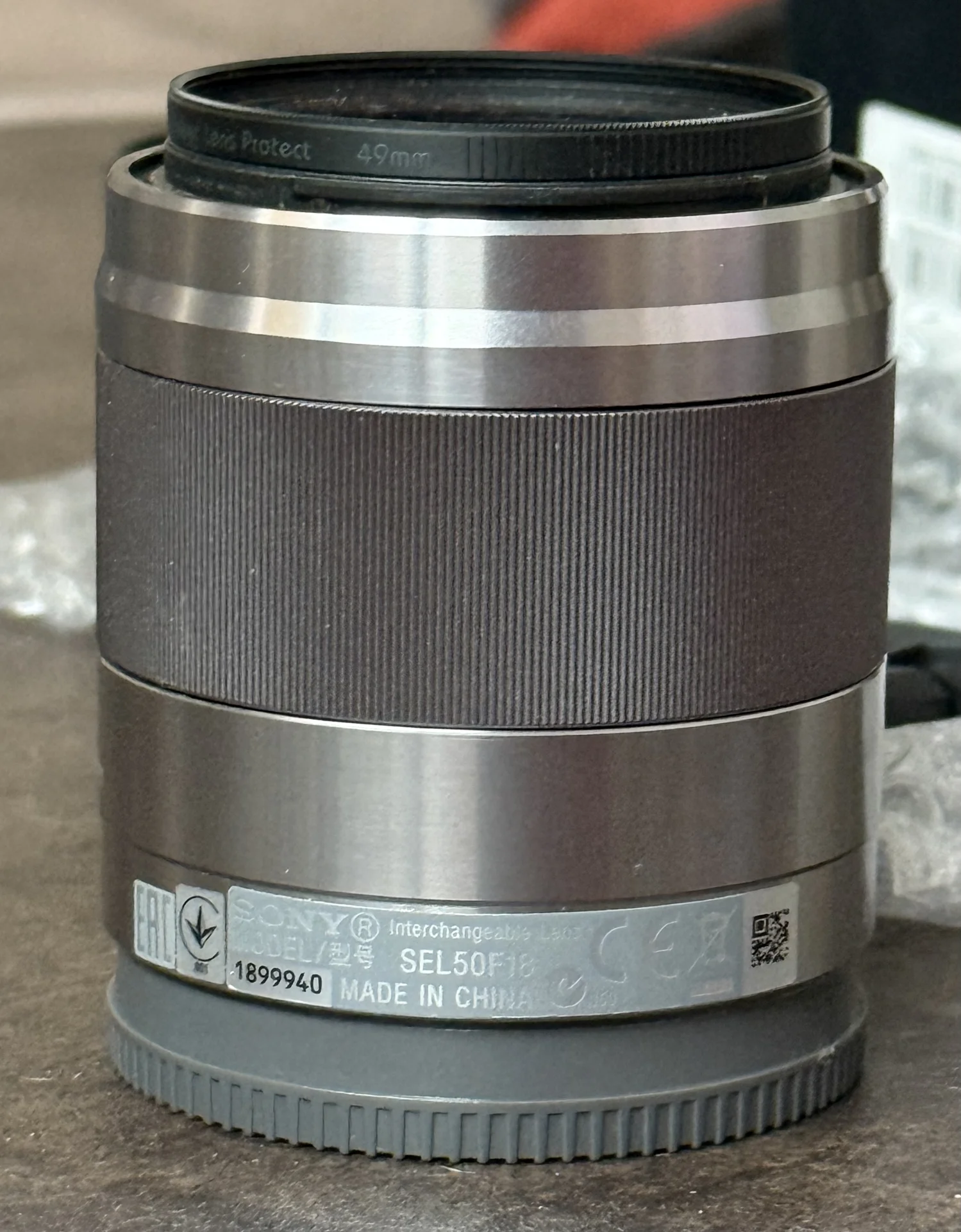 Объектив Sony 50mm f/1,8 OSS - миниатюра 3