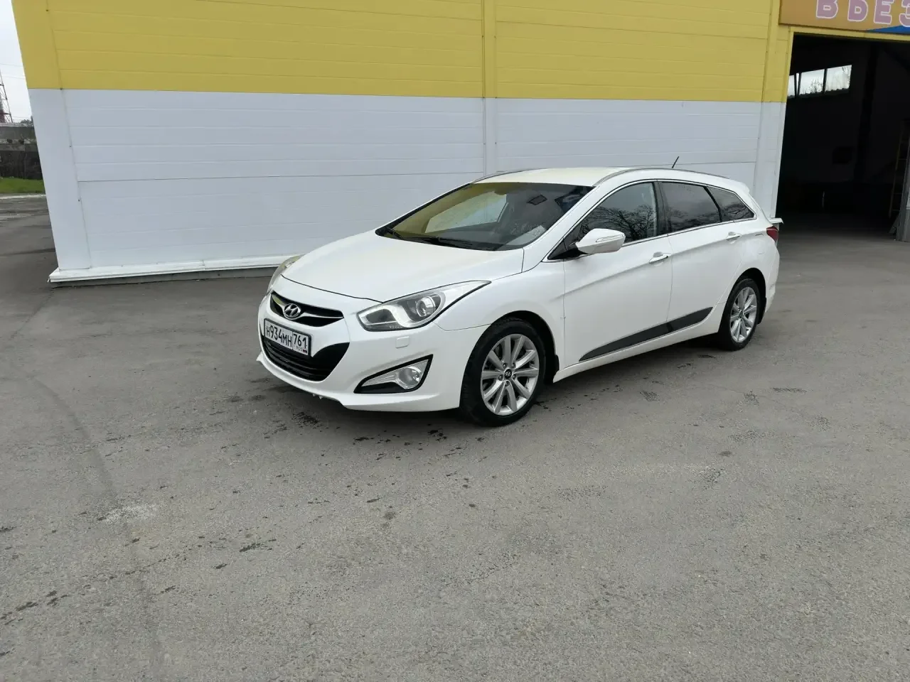 Автомобиль HYUNDAI I40 - изображение 1