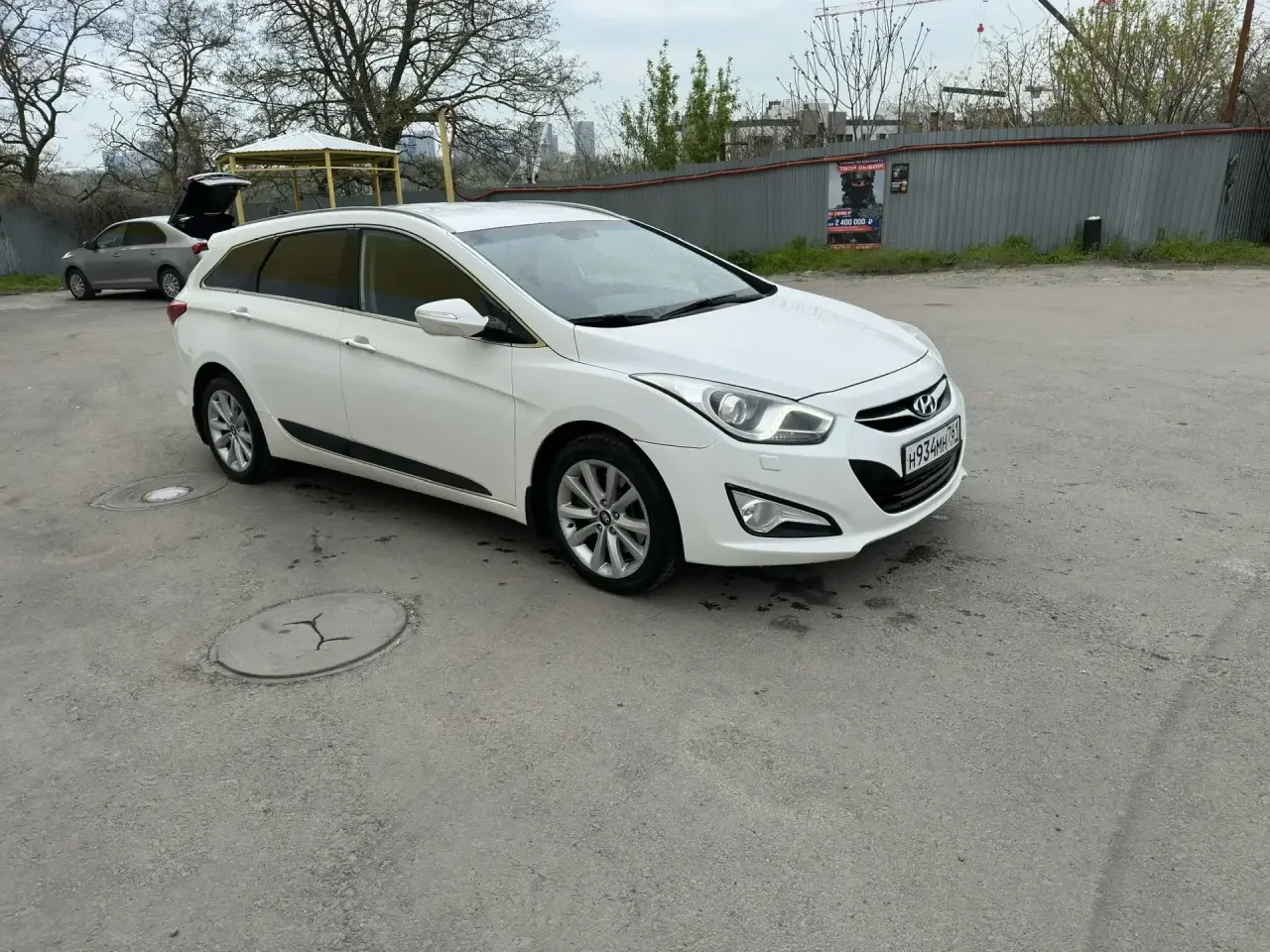 Автомобиль HYUNDAI I40 - миниатюра 3
