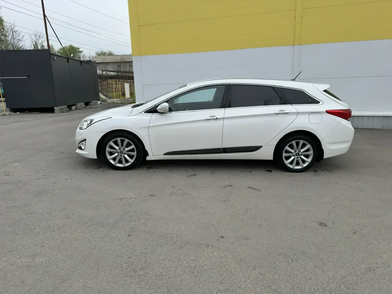 Автомобиль HYUNDAI I40 - миниатюра 8