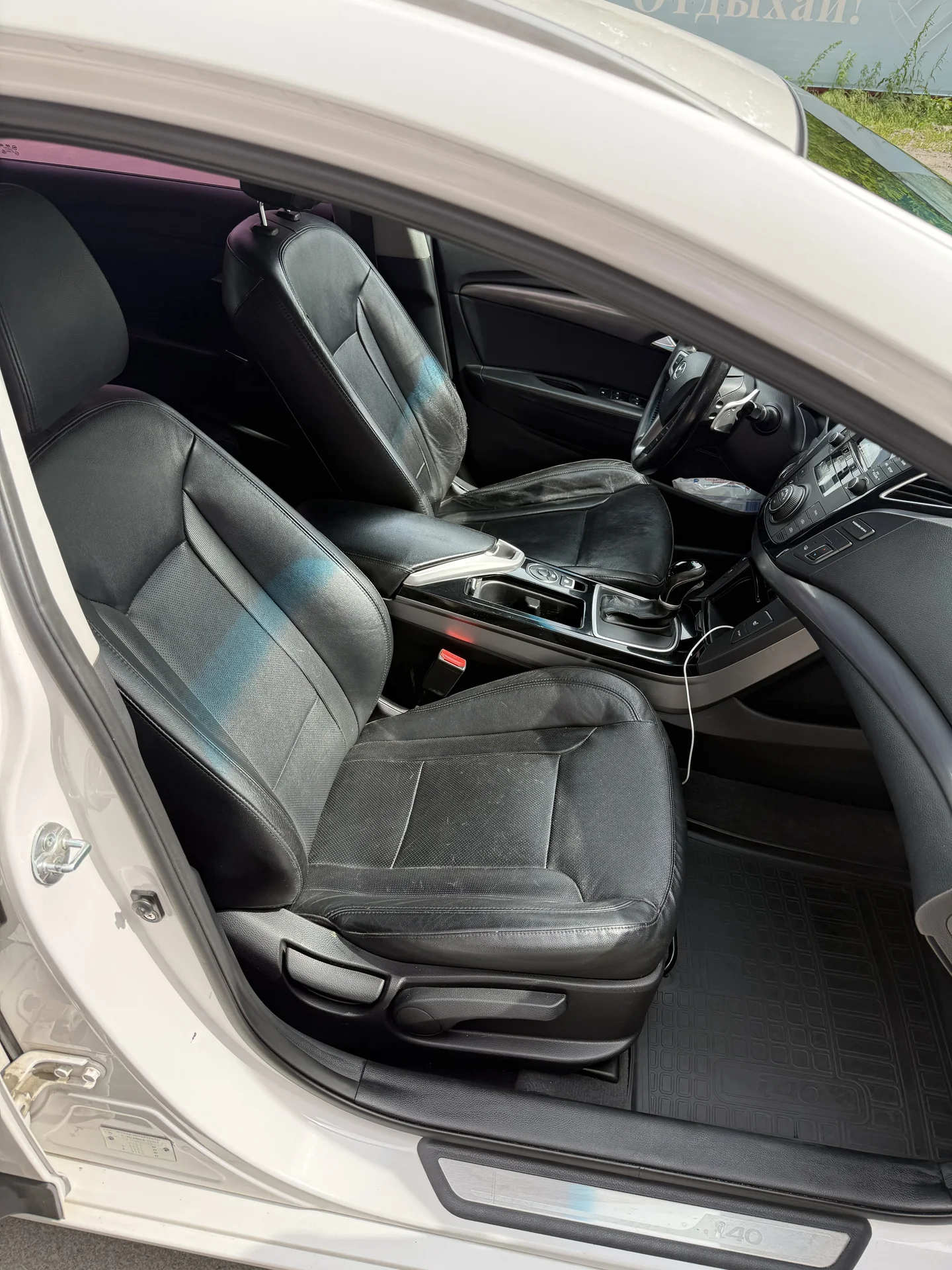 Автомобиль HYUNDAI I40 - миниатюра 9