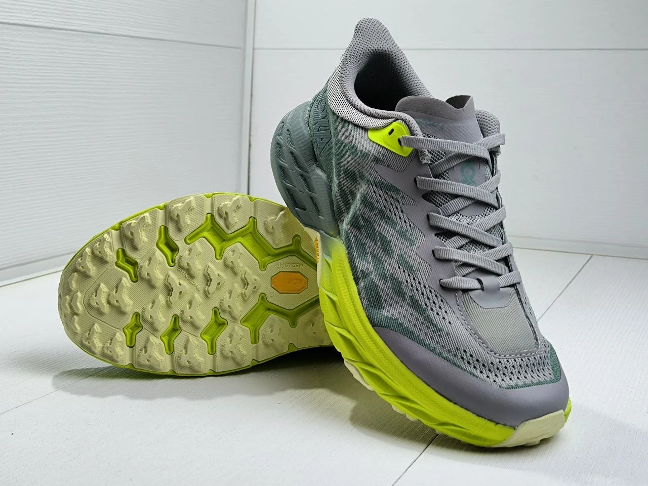 Кроссовки мужские летние Hoka Speedgoat 5 - изображение 1