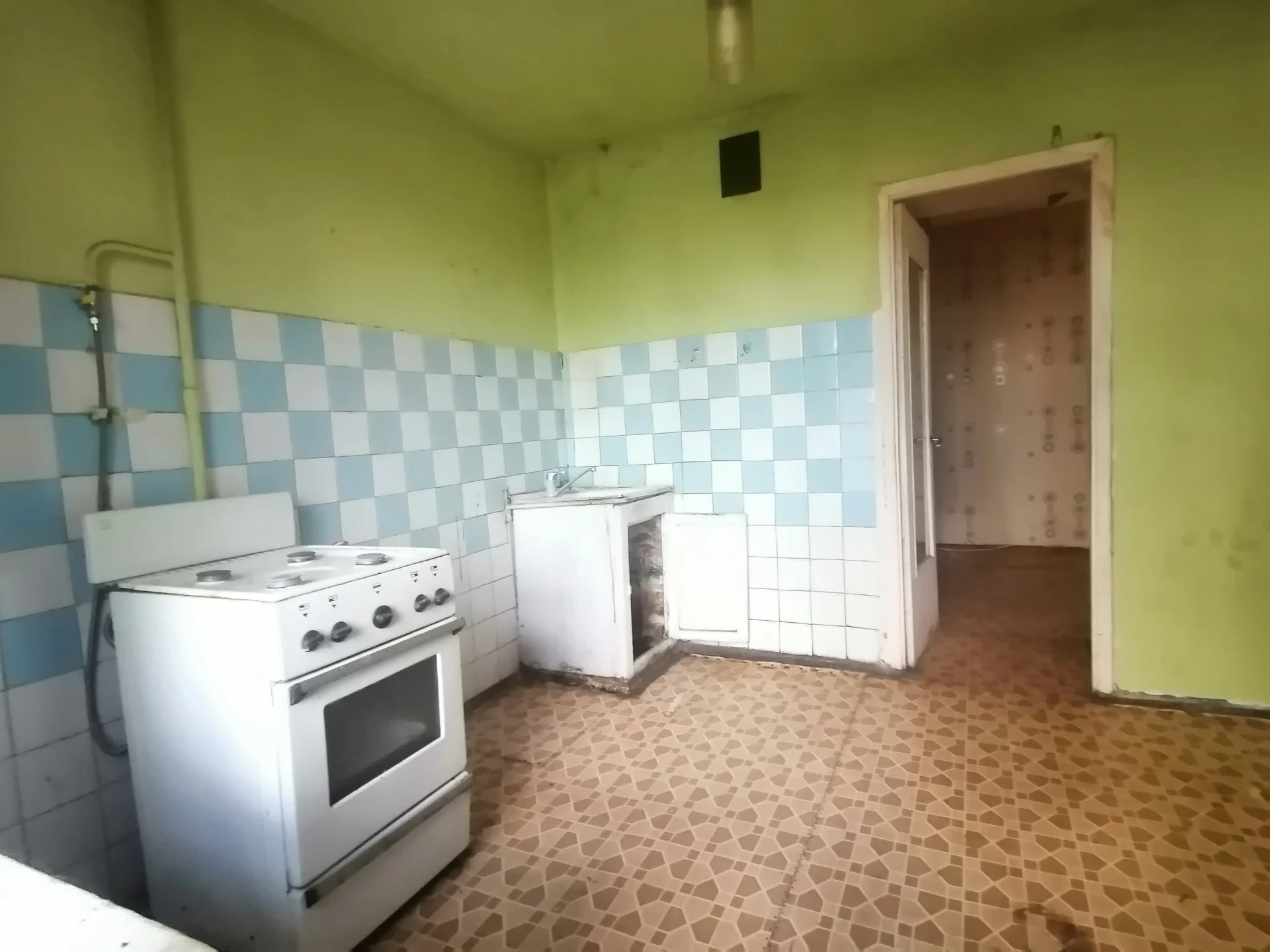Продается уютная 2-комнатная квартира в поселке Успенский (Серебряные Пруды). - миниатюра 3